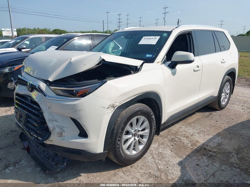 2024 Toyota Grand Highlander, Удар спереду, IAAI, VIN 5TDAAAA53RS018374 — фото 2