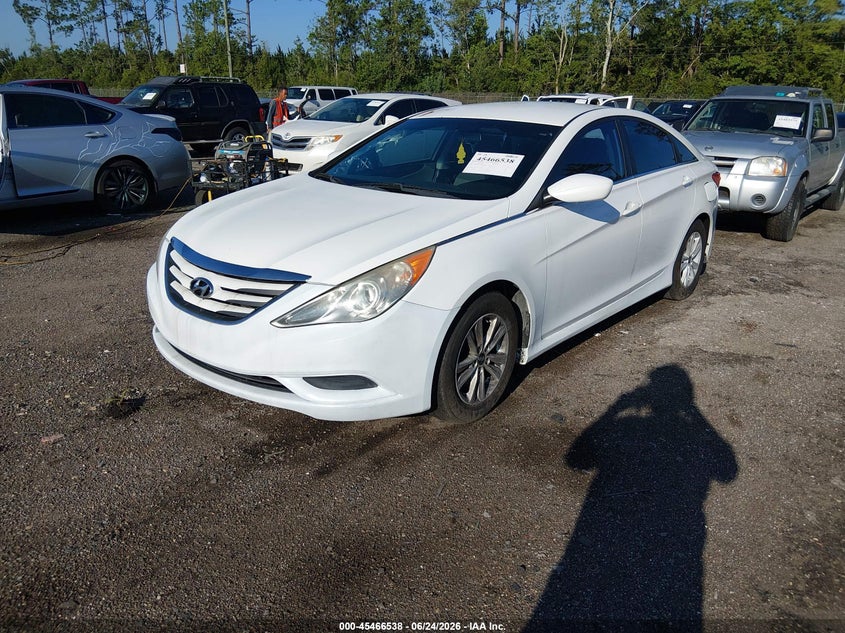 2014 HYUNDAI SONATA auction photo 2