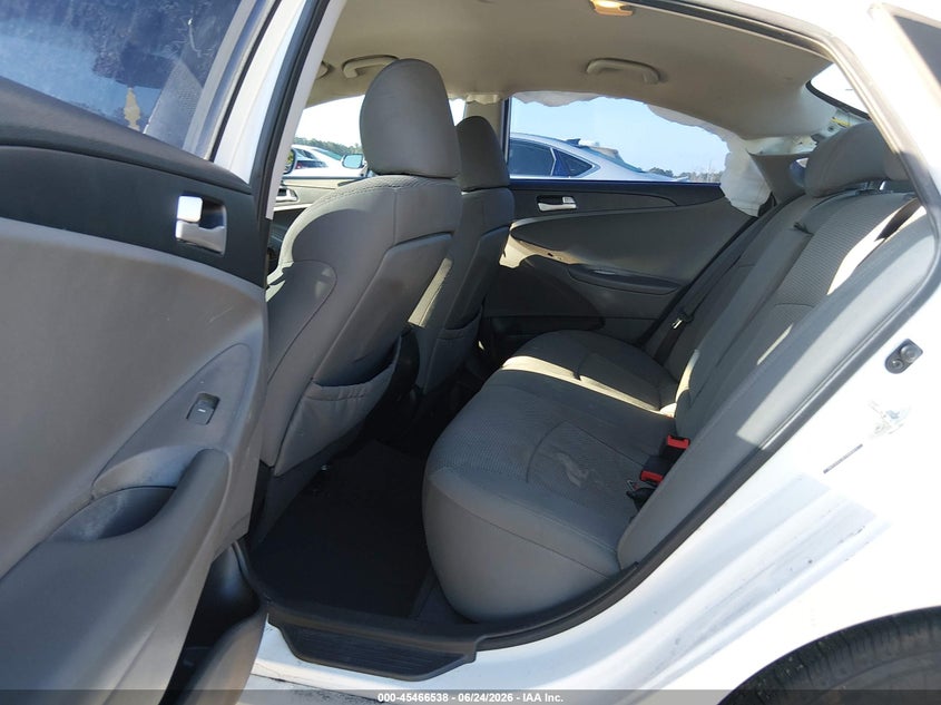2014 HYUNDAI SONATA auction photo 8