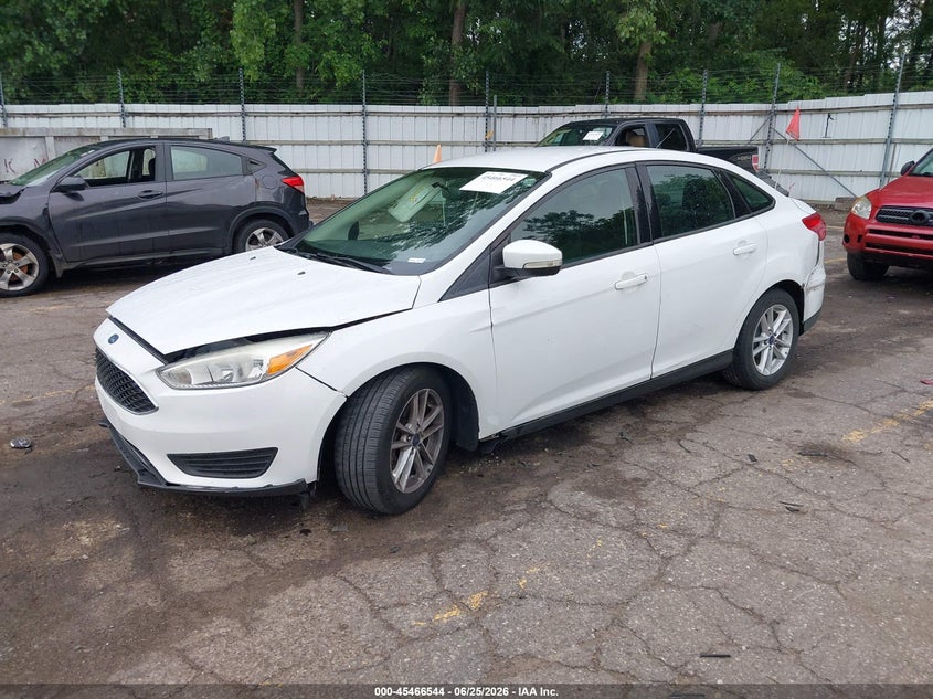 Vin: 1fadp3f20fl204141, lot: 45964681, ford focus se 20152