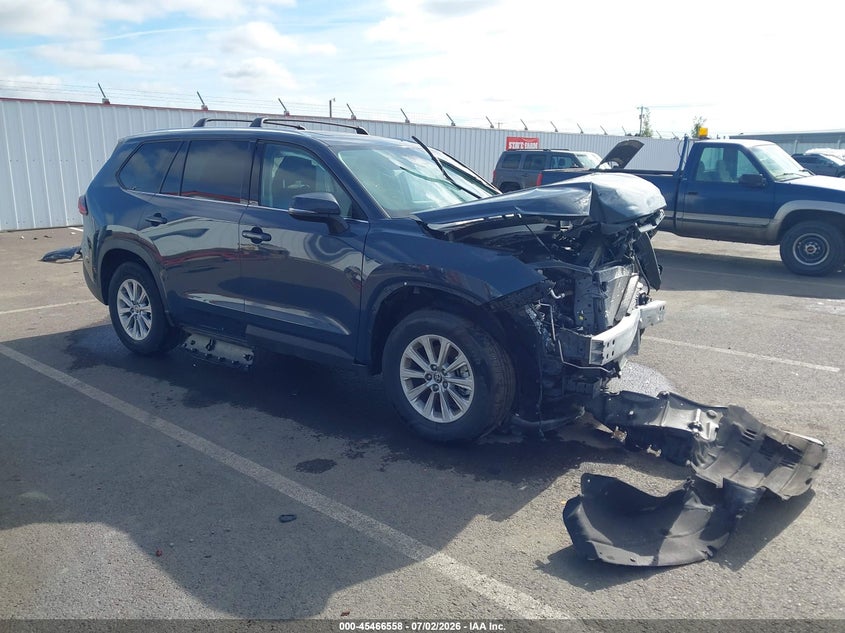 2025 TOYOTA GRAND HIGHLANDER auction photo 1