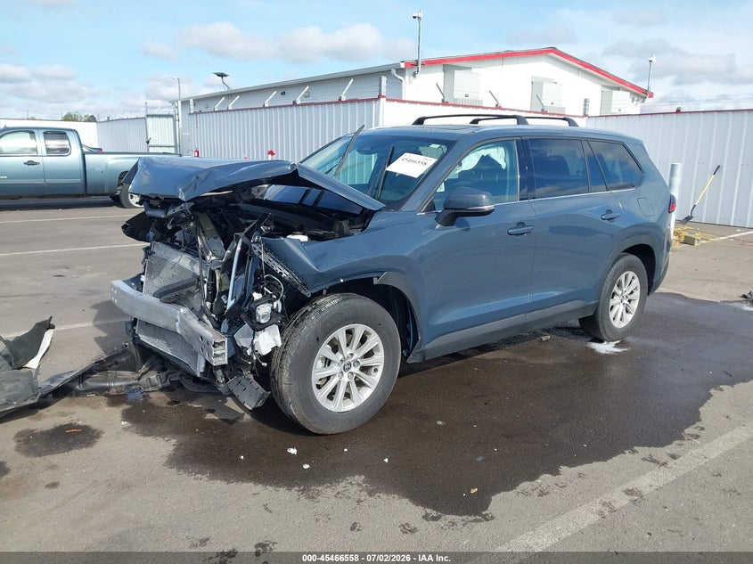 2025 TOYOTA GRAND HIGHLANDER auction photo 2