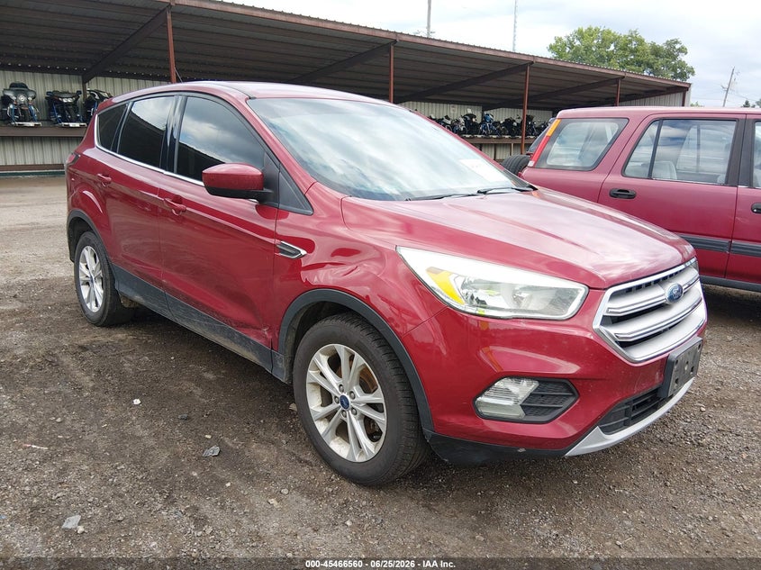 2017 FORD ESCAPE auction photo 1