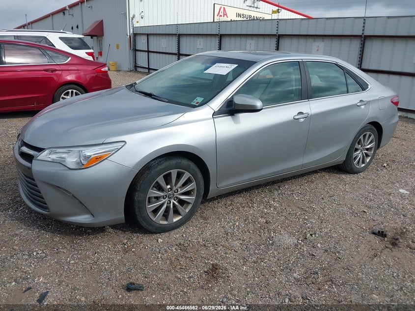 2017 TOYOTA CAMRY auction photo 2