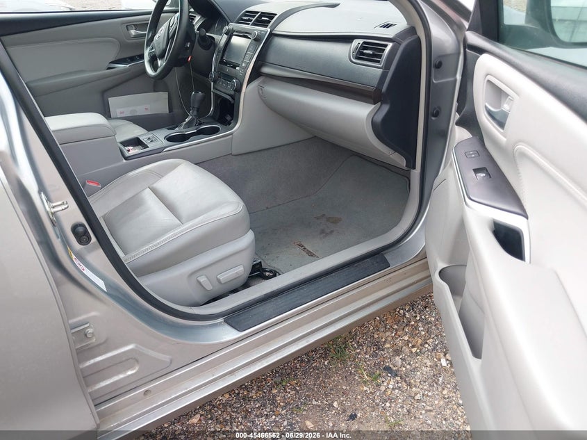 2017 TOYOTA CAMRY auction photo 5