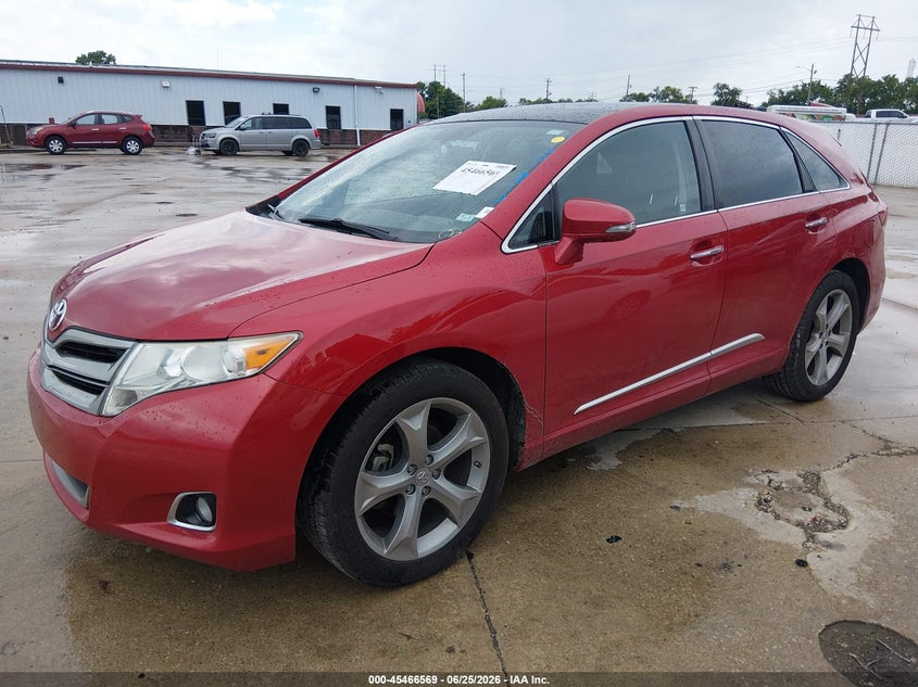 2013 TOYOTA VENZA auction photo 2