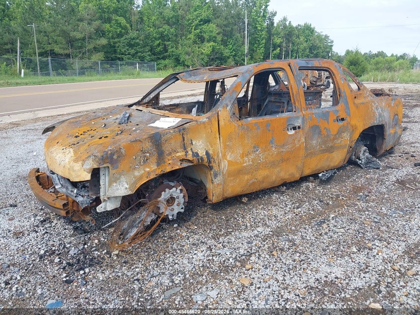 Vin: 3gntkge70dg196777, lot: 45964757, chevrolet avalanche ltz 20132