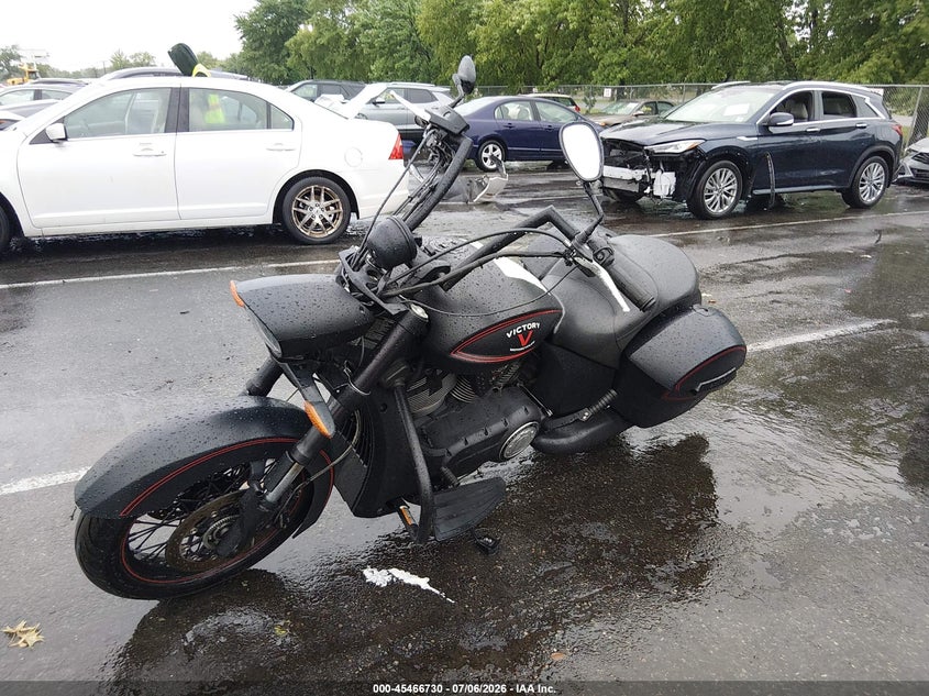 2013 VICTORY MOTORCYCLES HARD-BALL auction photo 2
