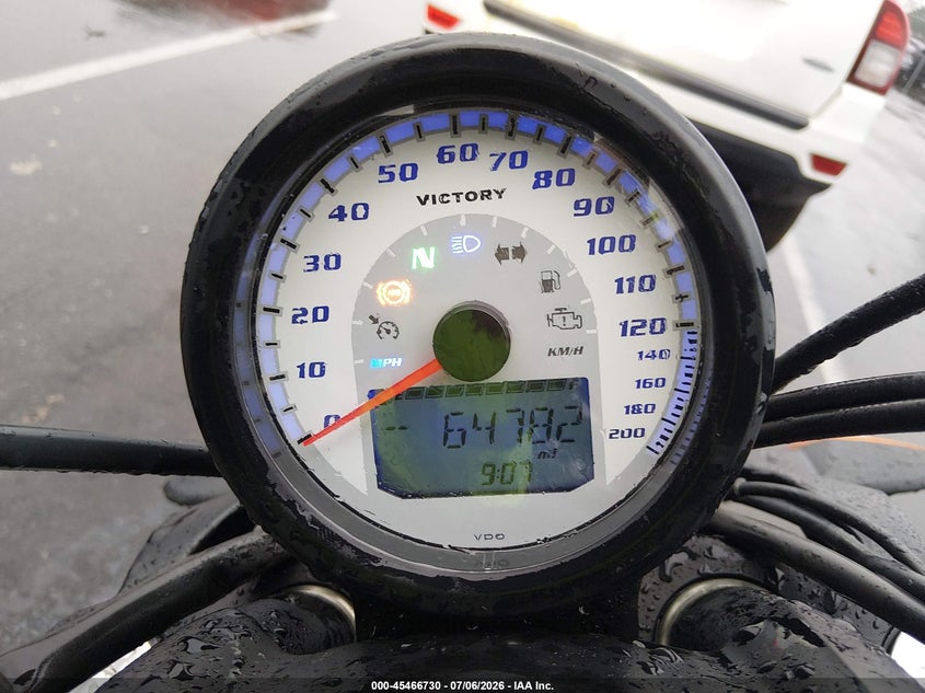 2013 VICTORY MOTORCYCLES HARD-BALL auction photo 7