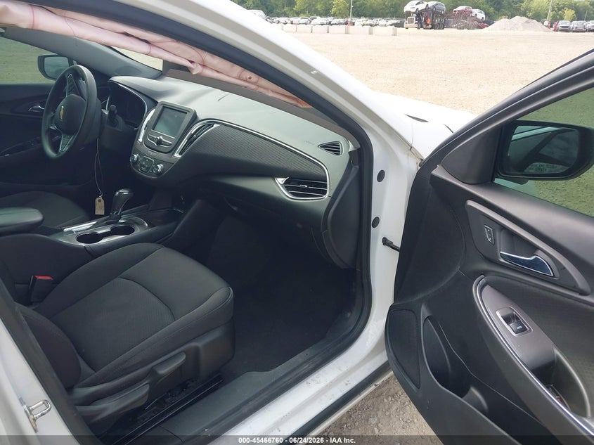 2018 CHEVROLET MALIBU auction photo 5