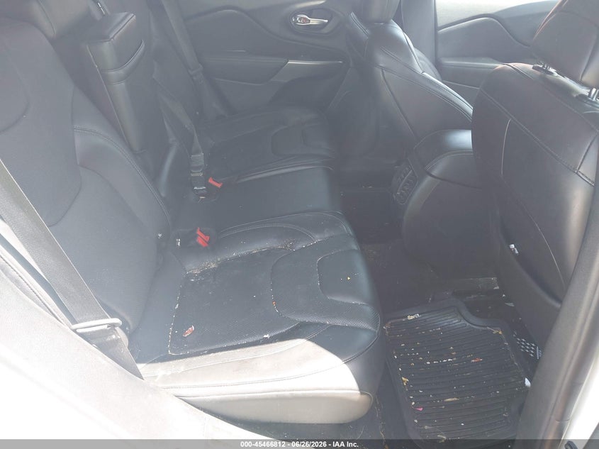 2019 JEEP CHEROKEE auction photo 8