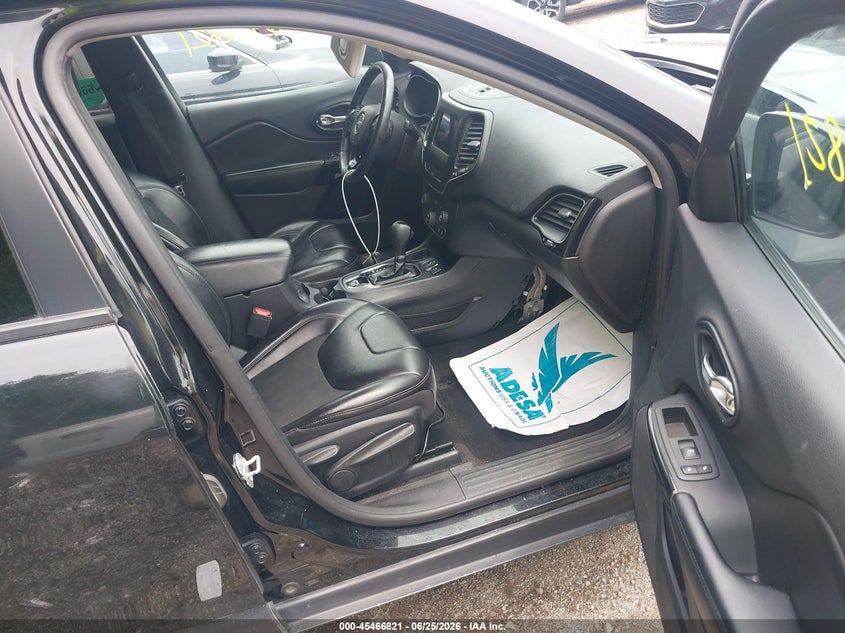 2019 JEEP CHEROKEE auction photo 5