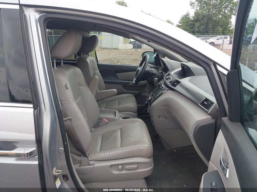 2016 HONDA ODYSSEY auction photo 5