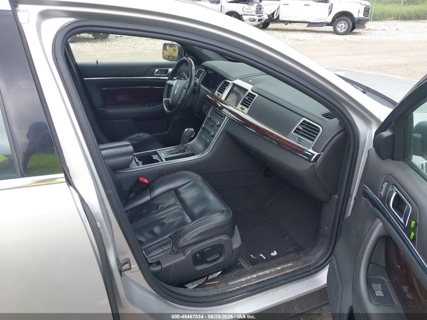 2010 LINCOLN MKS auction photo 5