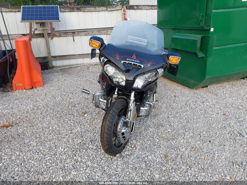 HONDA GL1800 2010