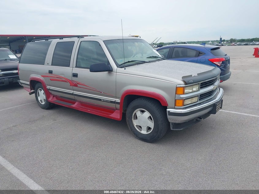 1999 CHEVROLET SUBURBAN auction photo 1