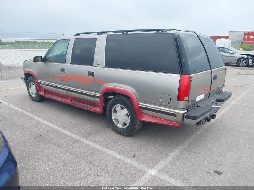 1999 CHEVROLET SUBURBAN auction photo 3