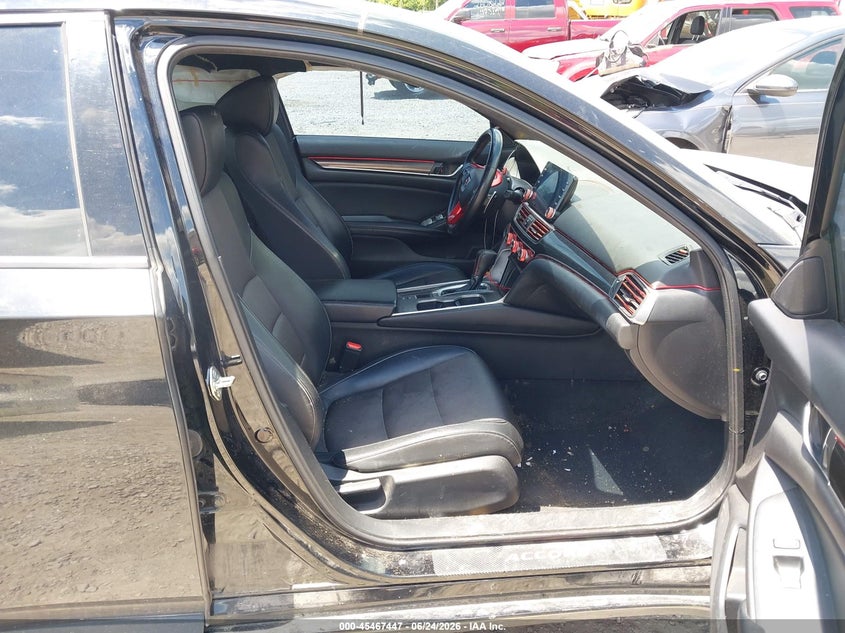 2018 HONDA ACCORD auction photo 5