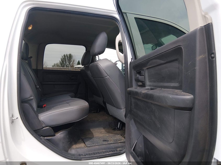 2018 Ram 3500 Tradesman 4X4 6'4 Box VIN: 3C63R3CT9JG383693 Lot: 45467491
