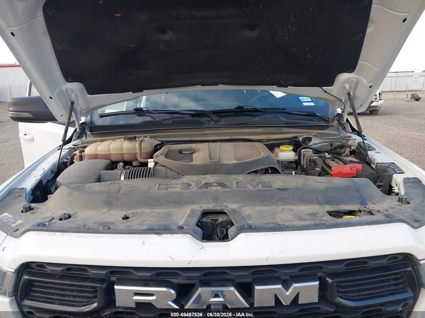 2025 RAM 1500 auction photo 8