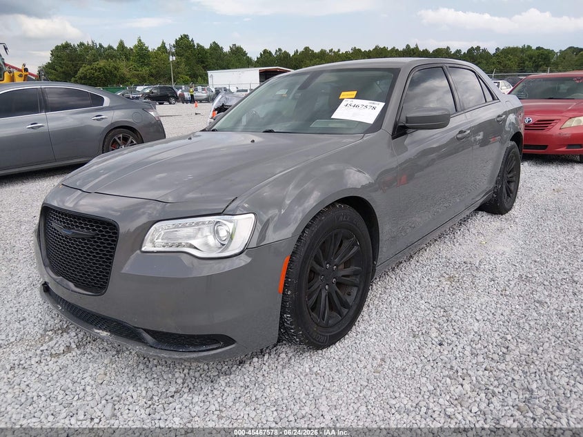 Vin: 2c3ccaag2hh593717, lot: 45965715, chrysler 300 limited 20172