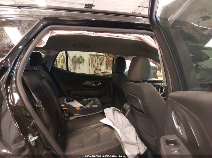 2023 GMC TERRAIN auction photo 8