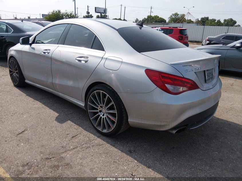 2015 MERCEDES-BENZ CLA 250 — zdjęcie 3