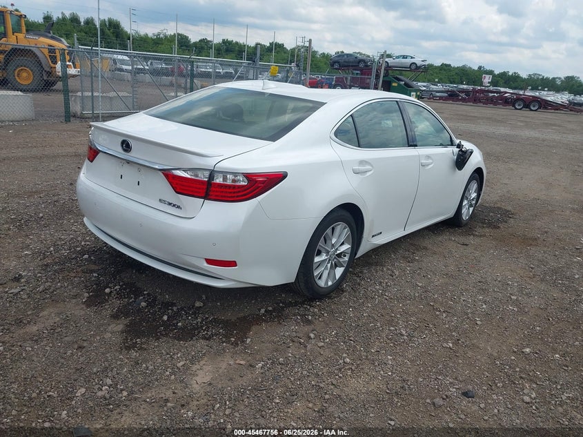 Vin: jthbw1gg2f2083068, lot: 45965893, lexus es 300h 20154