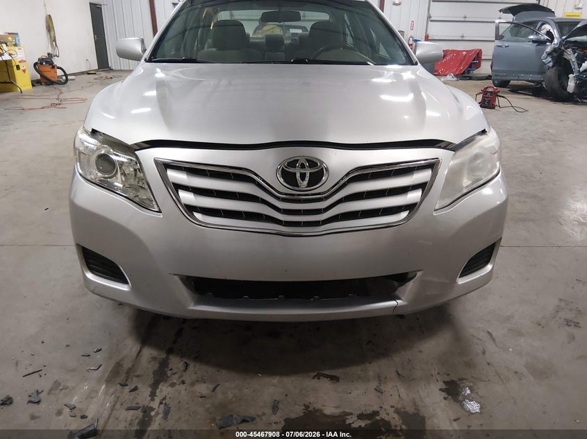 2010 TOYOTA CAMRY auction photo 6