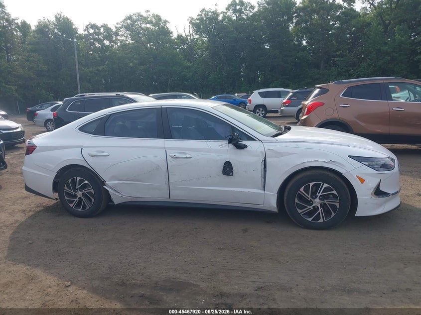 AtlanticExpress - Hyundai Sonata Hybrid