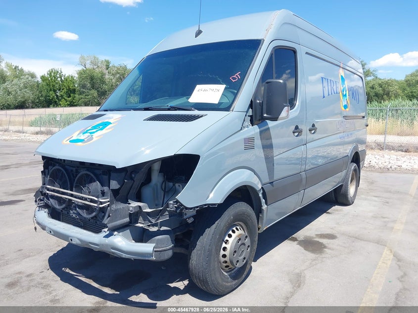 2015 MERCEDES-BENZ SPRINTER 3500 auction photo 2