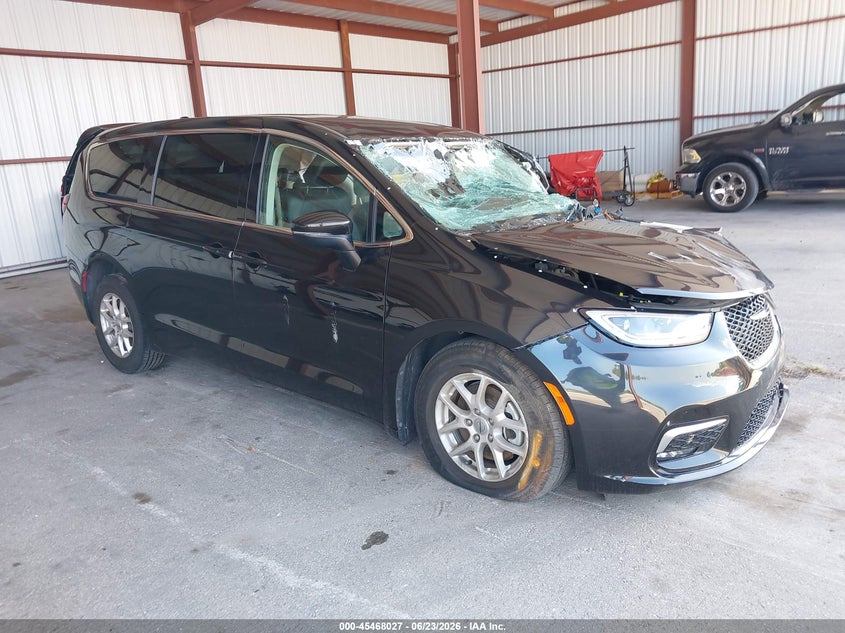 Vin: 2c4rc1bg7pr574089, lot: 45966164, chrysler pacifica touring l 2023 img_1