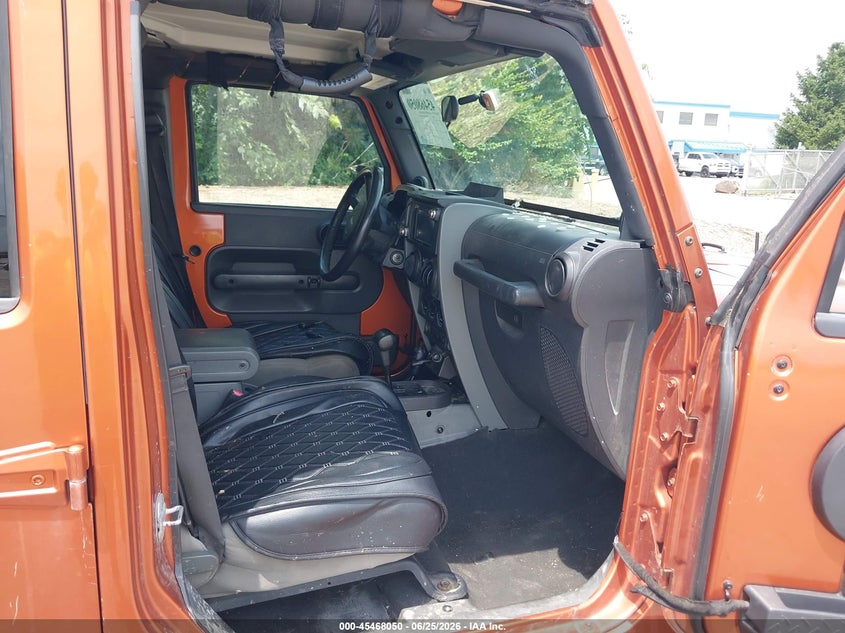 2010 JEEP WRANGLER UNLIMITED auction photo 5