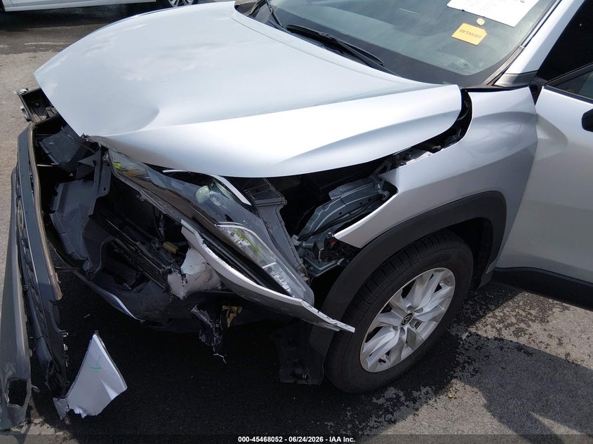 2022 Toyota Corolla Cross Le VIN: 7MUCAAAG6NV023076 Lot: 45468052