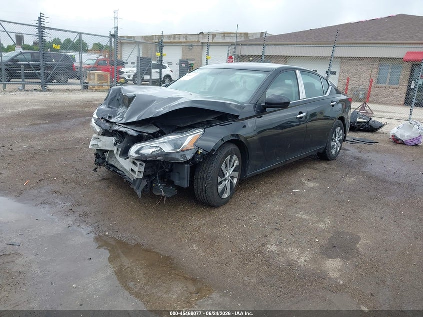 2020 NISSAN ALTIMA auction photo 2