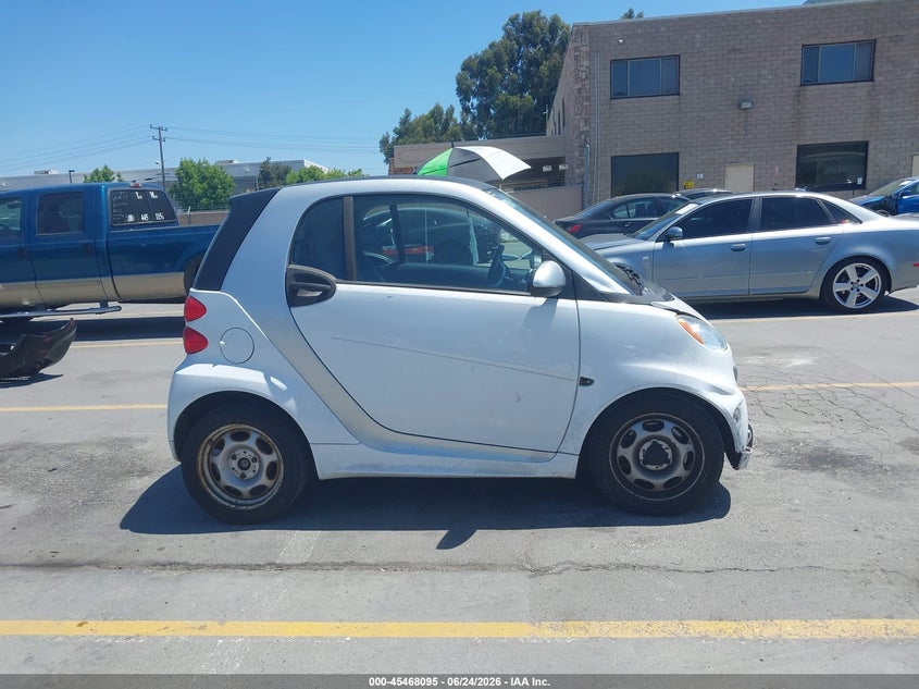 2015 Smart Fortwo Pure VIN: WMEEJ3BA9FK810431 Lot: 45468095