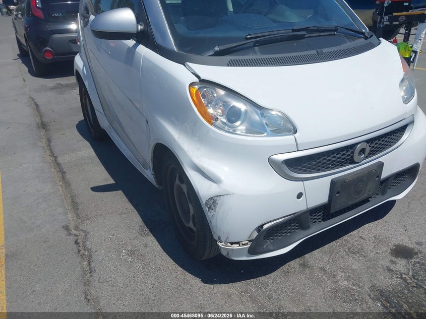 2015 SMART FORTWO auction photo 6