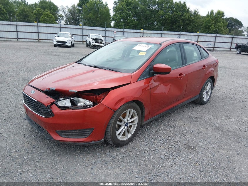 Vin: 1fadp3f25jl316670, lot: 45966280, ford focus se 20182