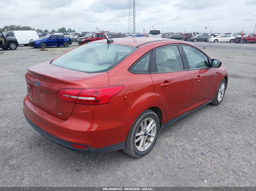Vin: 1fadp3f25jl316670, lot: 45966280, ford focus se 20184