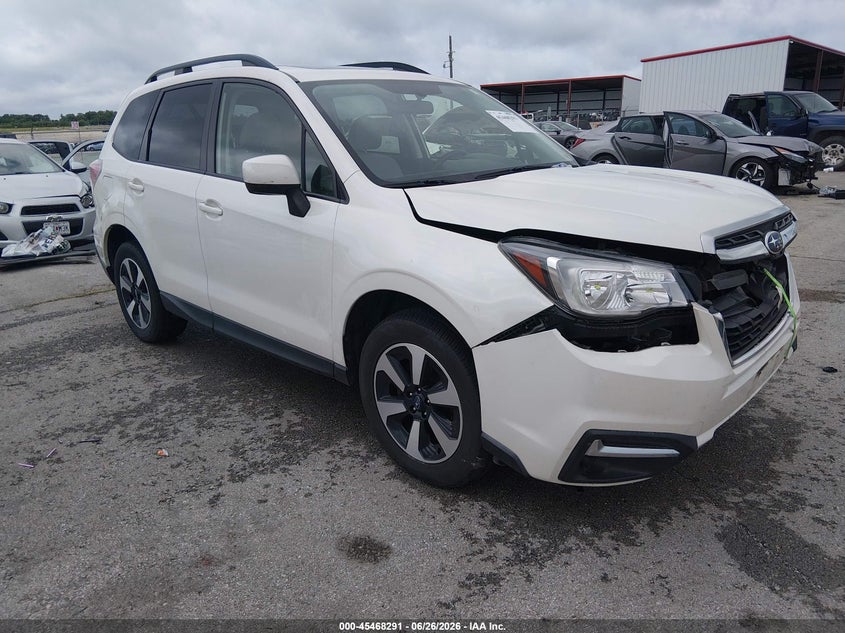 Vin: jf2sjadc4jh578509, lot: 45966428, subaru forester 2.5i premium 2018 img_1