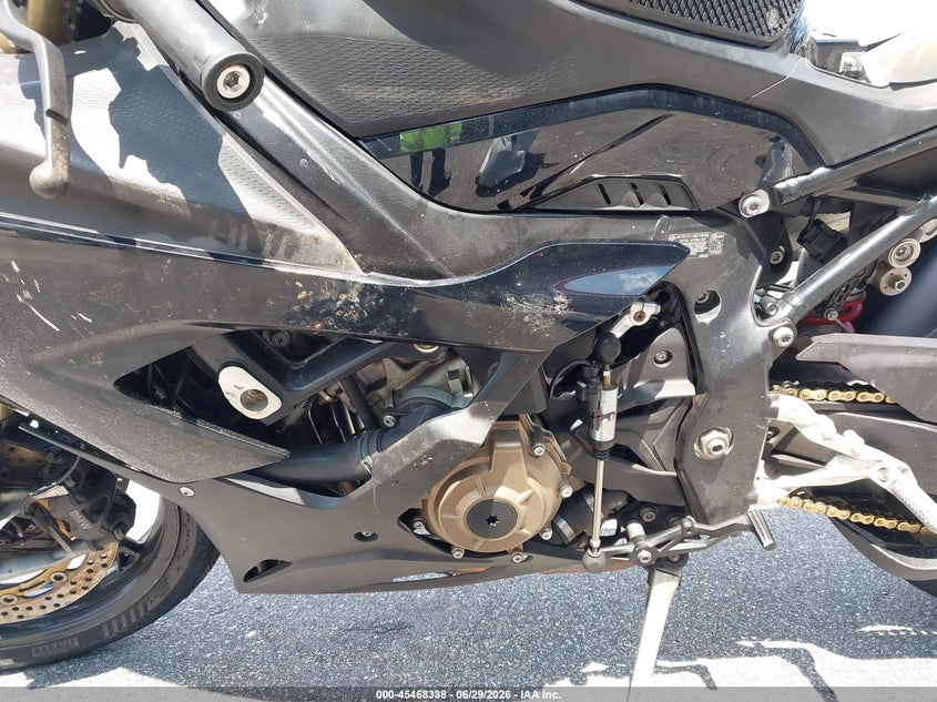 2021 BMW S 1000 Rr VIN: WB10E2305M6D65186 Lot: 45468338