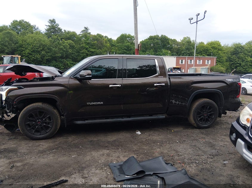 TOYOTA TUNDRA - zdjęcie 15