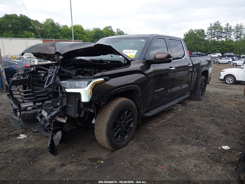 2022 TOYOTA TUNDRA auction photo 2