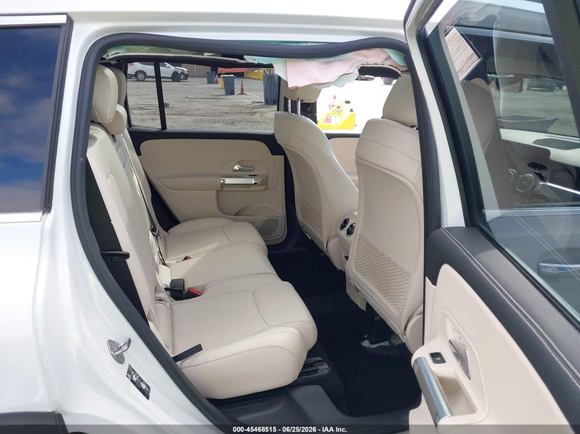 2021 MERCEDES-BENZ GLB 250 auction photo 8