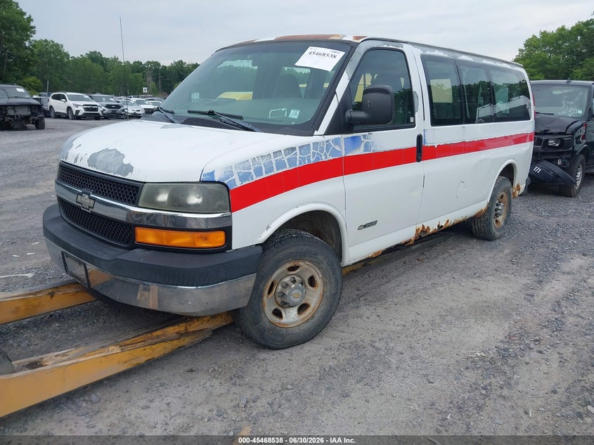 2005 Chevrolet Express Passenger 1GAHG35U851161847 photo 1