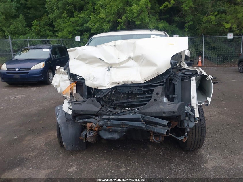 2013 GMC YUKON XL 1500 auction photo 6