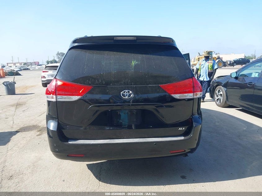 AtlanticExpress - Toyota Sienna