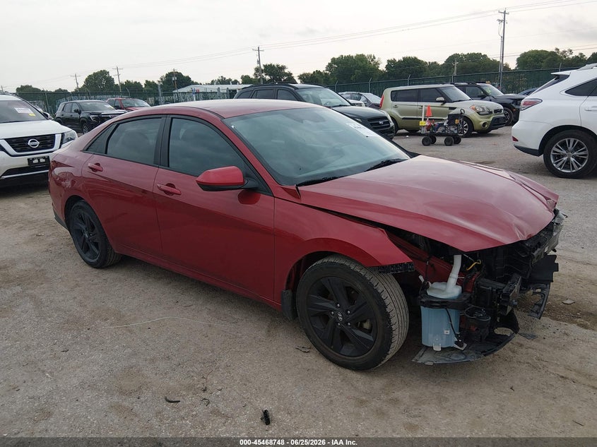 2022 HYUNDAI ELANTRA auction photo 1