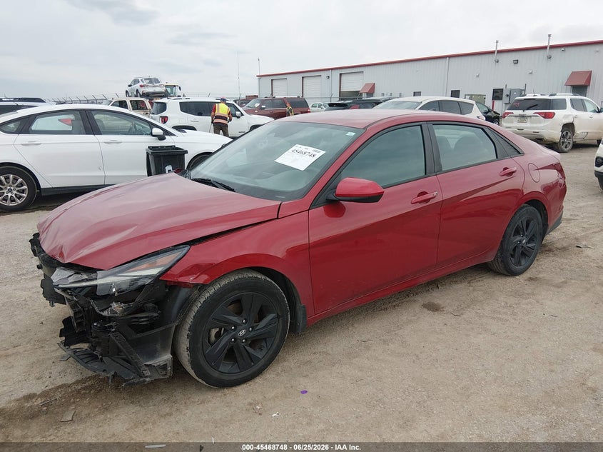 2022 HYUNDAI ELANTRA auction photo 2