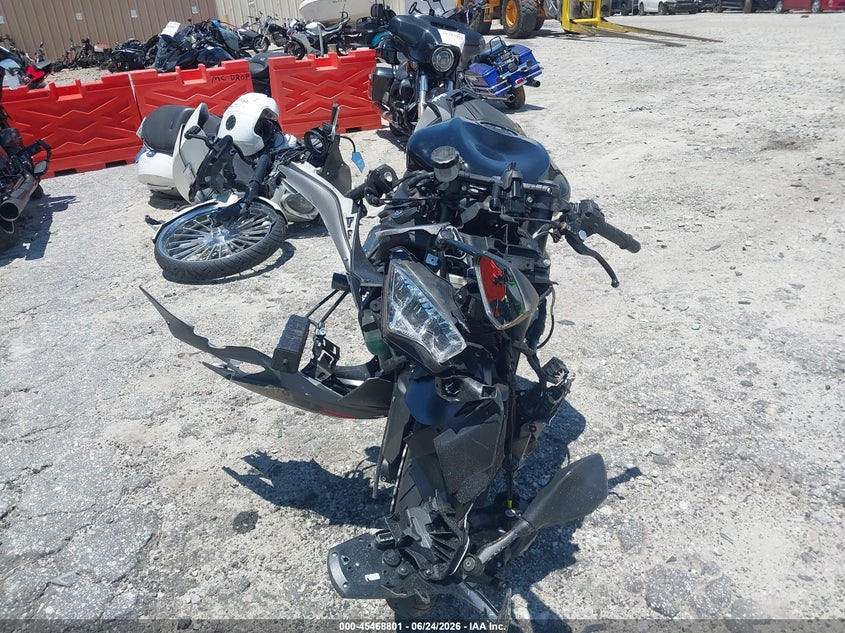 2022 KAWASAKI ZX636 auction photo 5